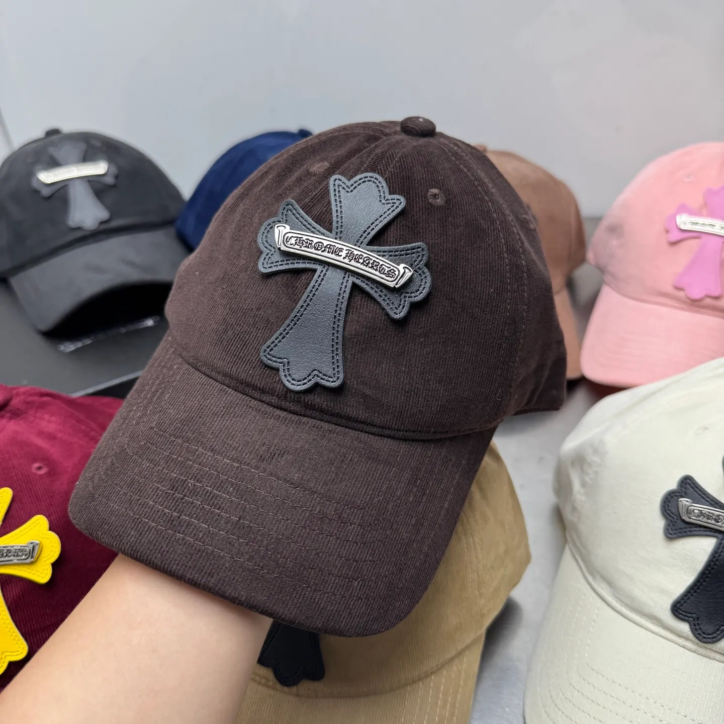Crow heart corduroy baseball cap